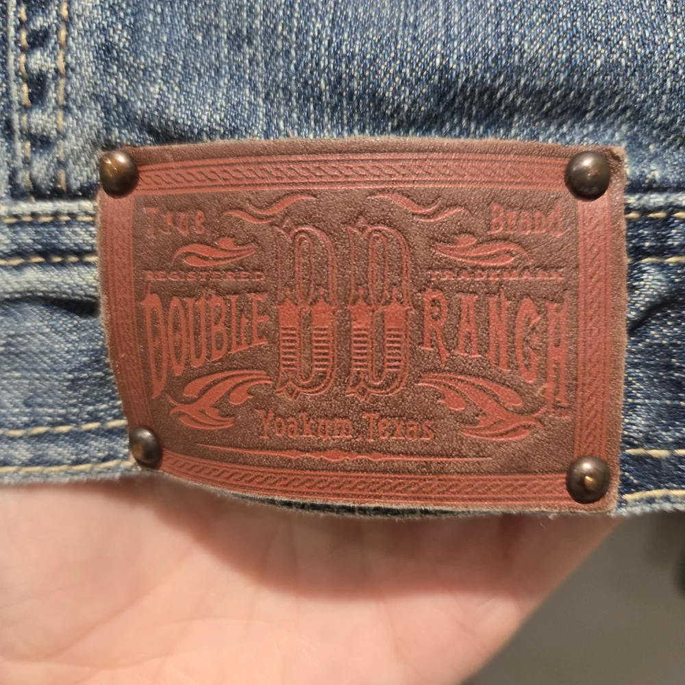 Double D Ranch Denim Jacket with Studs and Leather Embellishment - Picture 5 of 8